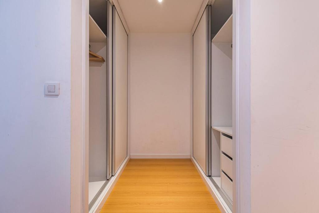 Downtown 2-bedroom W/terrace Apartamento *